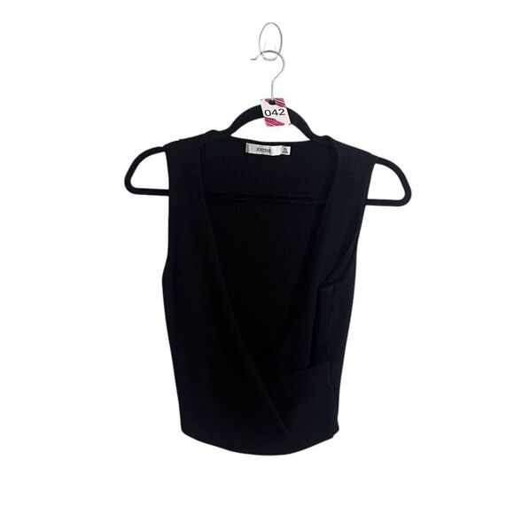JustFab Tank Top XL Black Sleeveless Wrap Knit - Picture 1 of 2